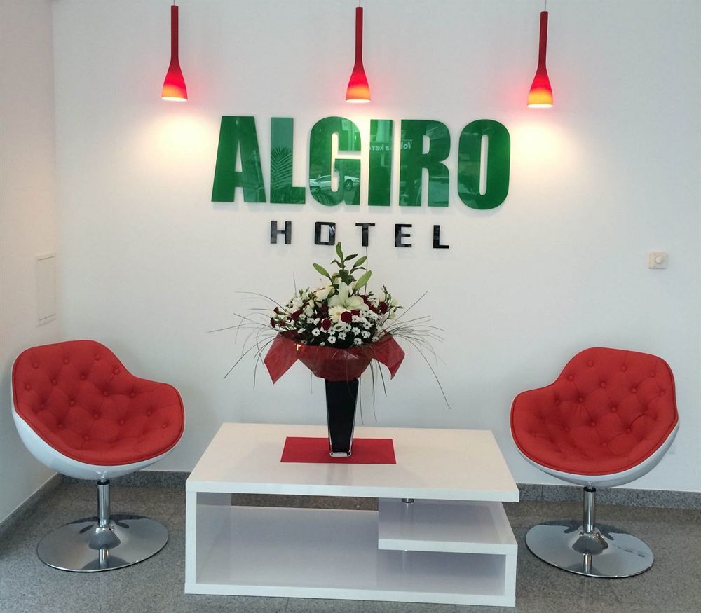 Algiro Hotel Kaunas Esterno foto