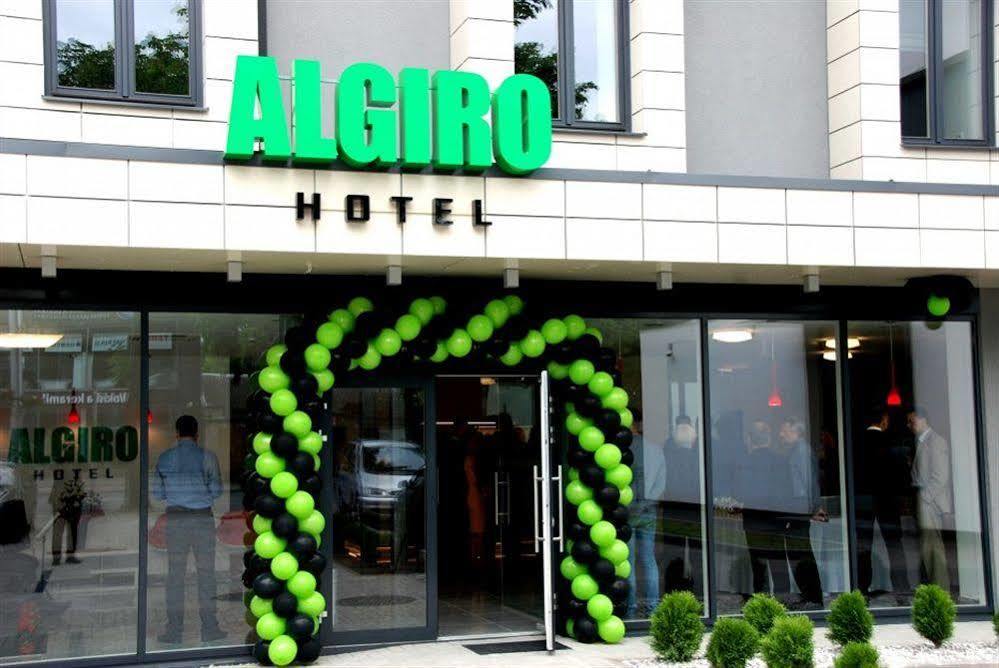 Algiro Hotel Kaunas Esterno foto